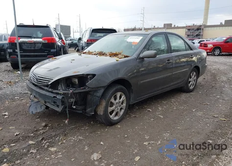 2005 Toyota Camry Xle V6 z USA, uszkodzony, nr VIN 4T1BF30K05U612785